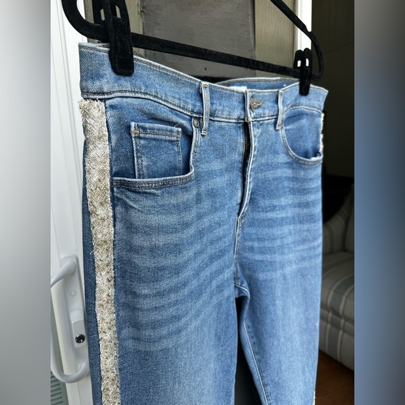 LOFT Women’s Jeans Bedazzled- Size 31/12 - Picture 2 of 8